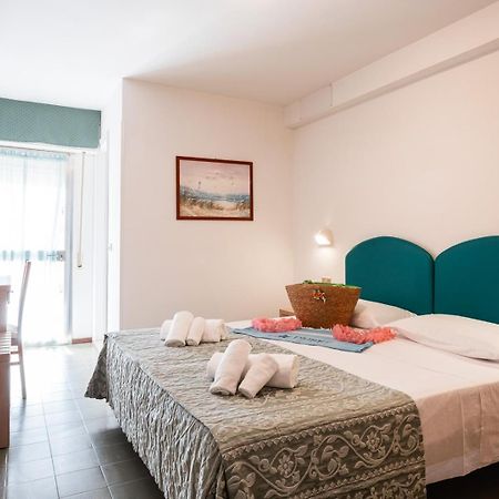 Blu Star Hotel Gabicce Mare Ngoại thất bức ảnh