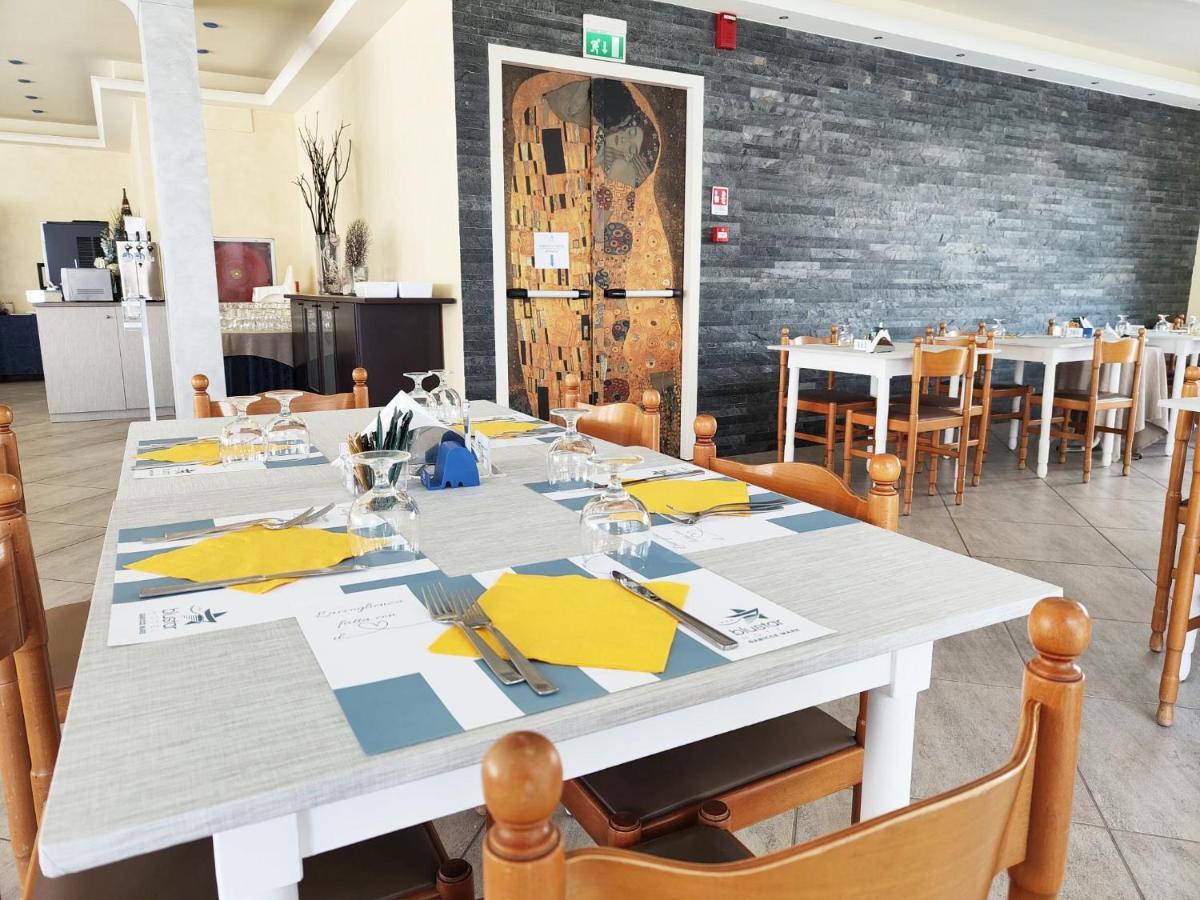 Blu Star Hotel Gabicce Mare Ngoại thất bức ảnh